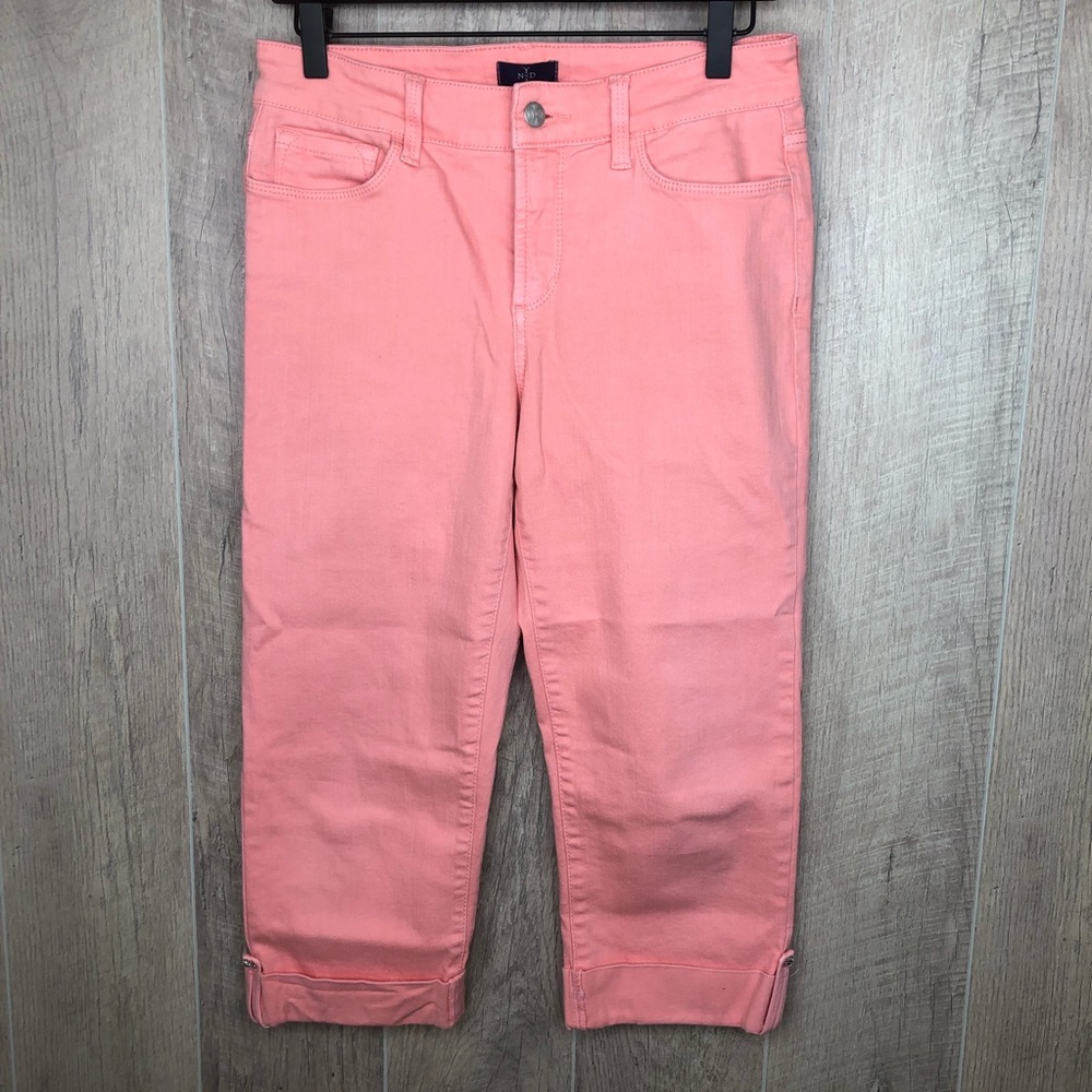 *SALE* NYDJ Crop Jeans Size 4 peach EUC Capri